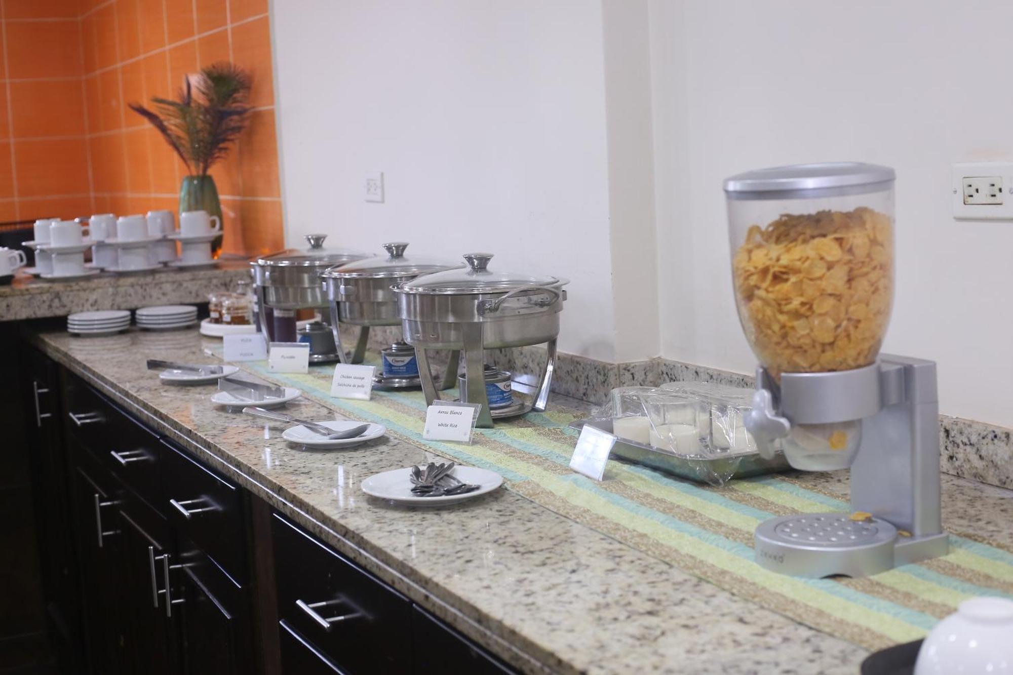 Metro Hotel Panama Екстериор снимка