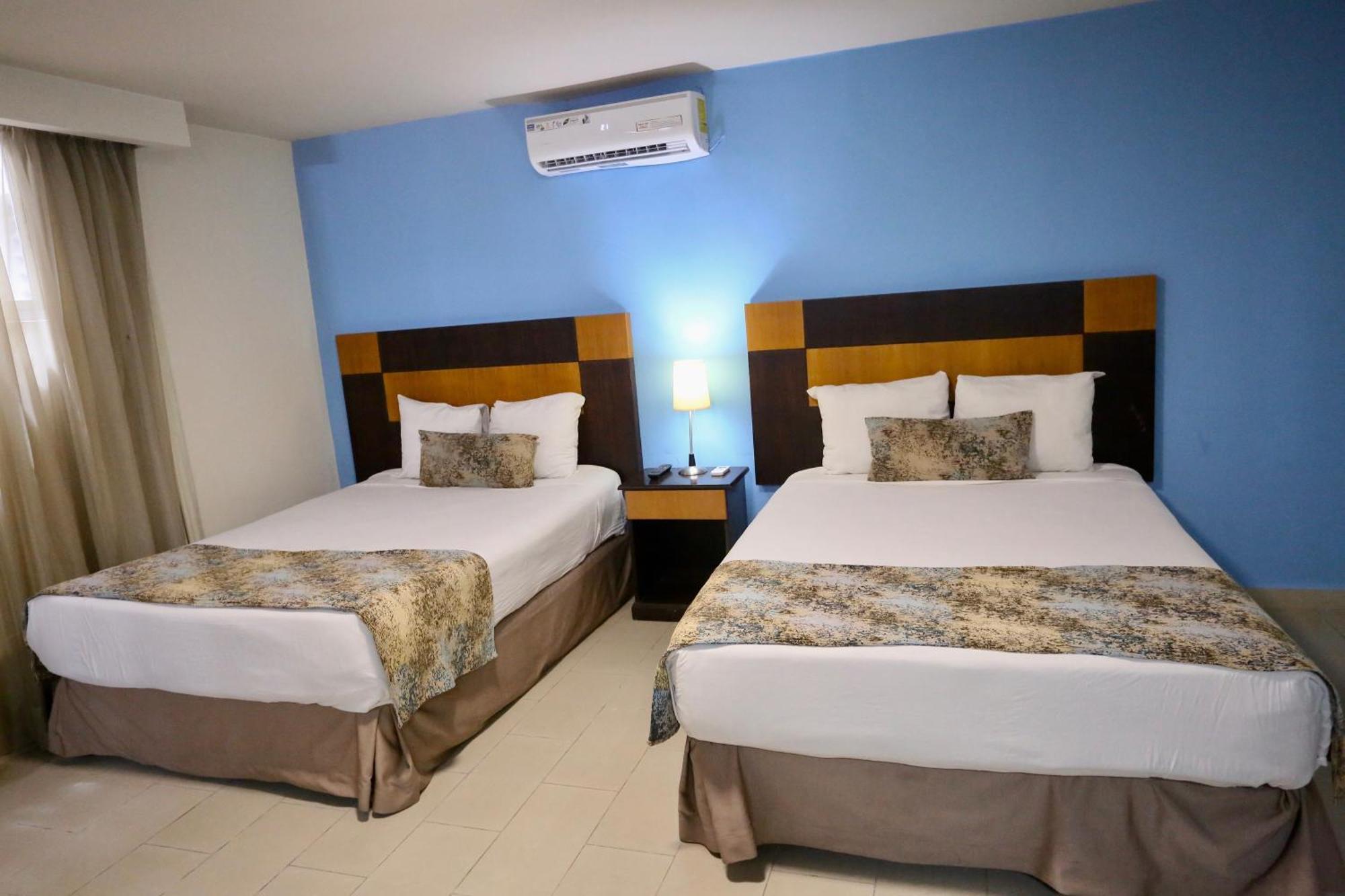 Metro Hotel Panama Екстериор снимка